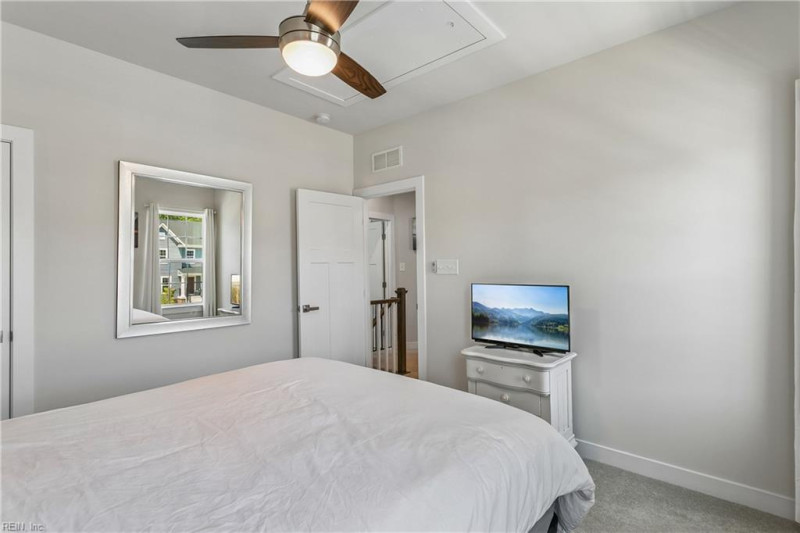 Photo 24 of 46 residential for sale in Poquoson virginia