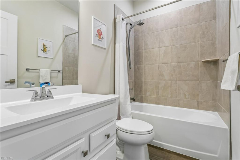 Photo 27 of 46 residential for sale in Poquoson virginia