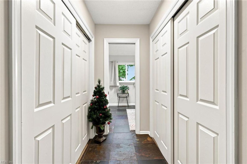 Photo 19 of 34 residential for sale in Hampton virginia