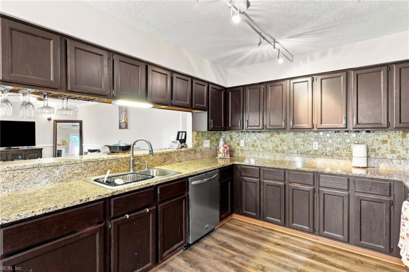 Photo 8 of 34 residential for sale in Hampton virginia