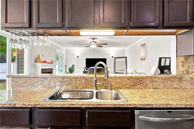 Photo 9 of 34 residential for sale in Hampton virginia