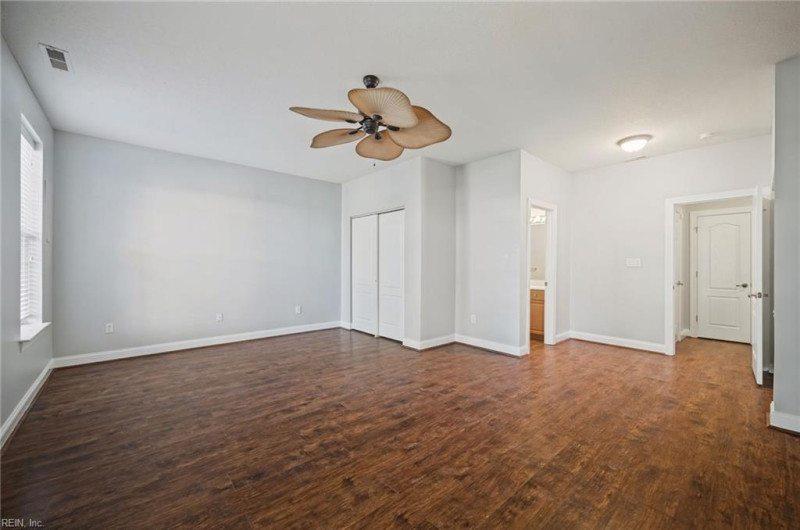 Photo 23 of 46 residential for sale in Virginia Beach virginia