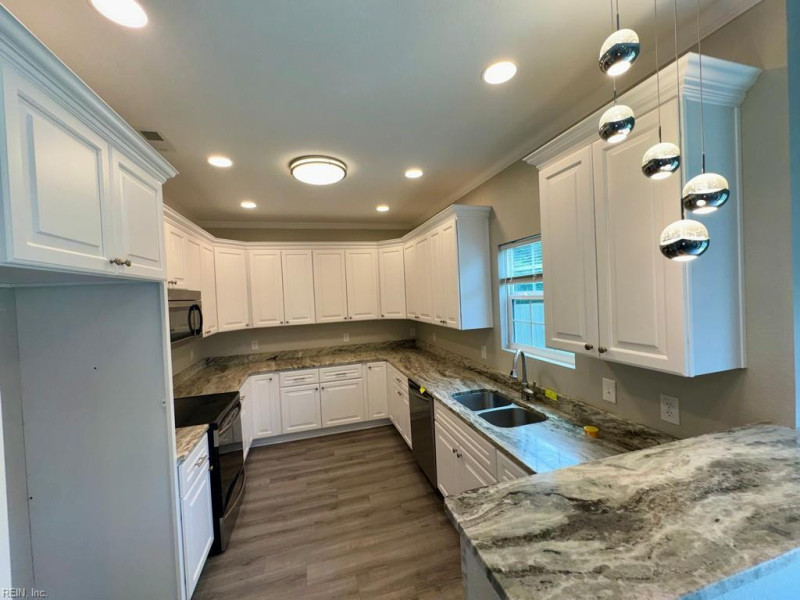 Photo 8 of 19 residential for sale in Norfolk virginia