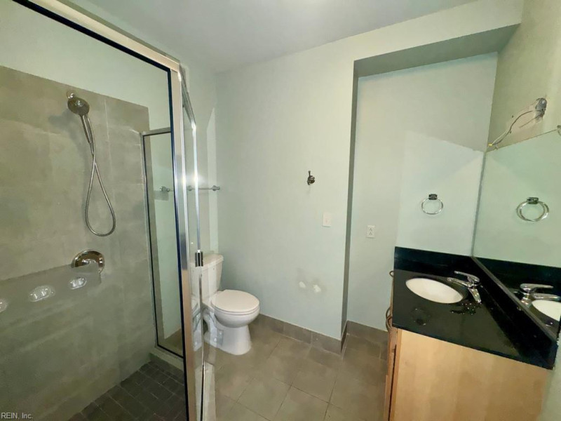 Photo 9 of 10 residential for sale in Norfolk virginia