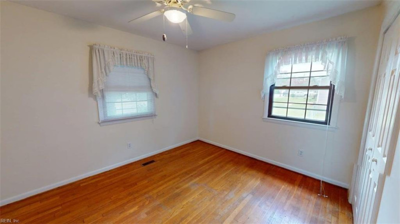 Photo 17 of 45 residential for sale in Hampton virginia Photo 17 of 45 residential for sale in Hampton virginia