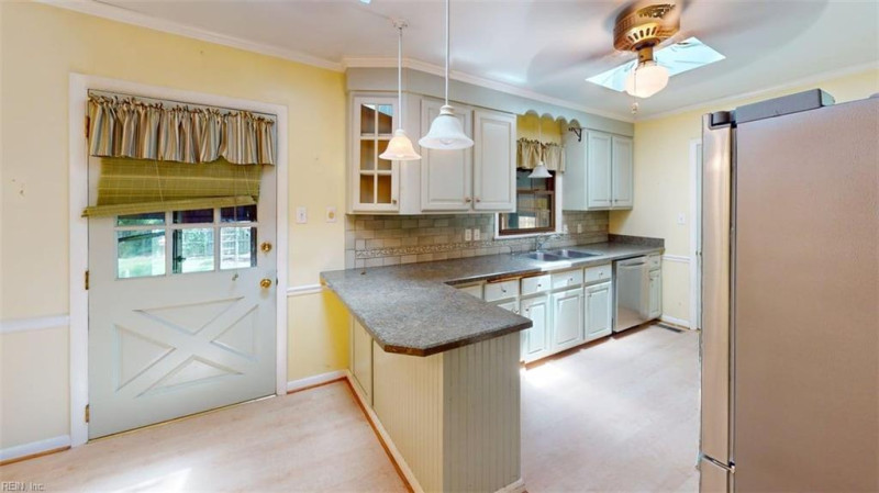 Photo 38 of 45 residential for sale in Hampton virginia Photo 38 of 45 residential for sale in Hampton virginia