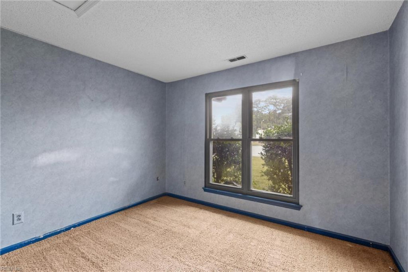 Photo 12 of 20 residential for sale in Virginia Beach virginia
