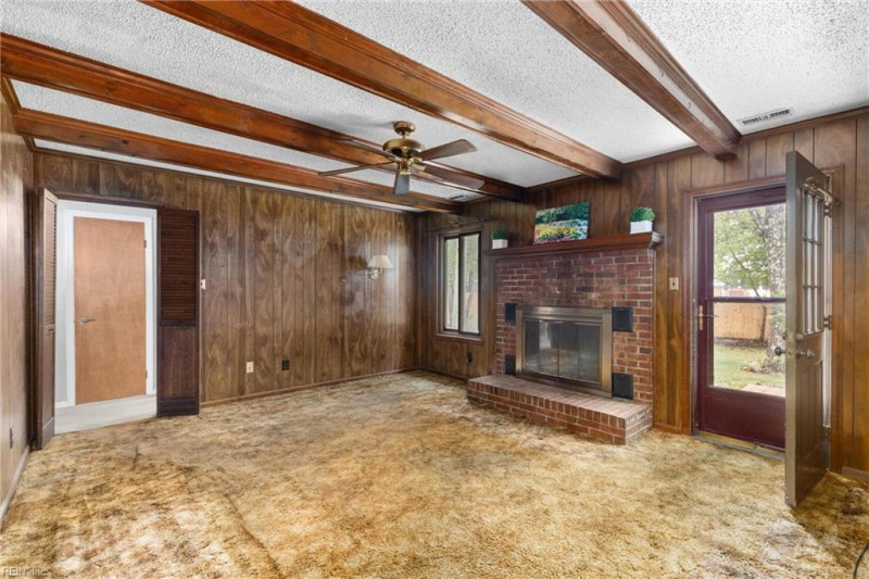 Photo 7 of 20 residential for sale in Virginia Beach virginia