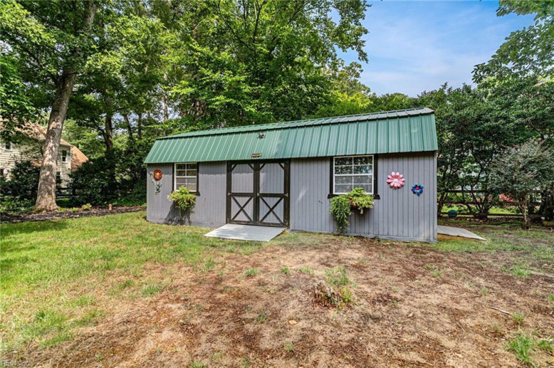 Photo 39 of 50 residential for sale in James City County virginia