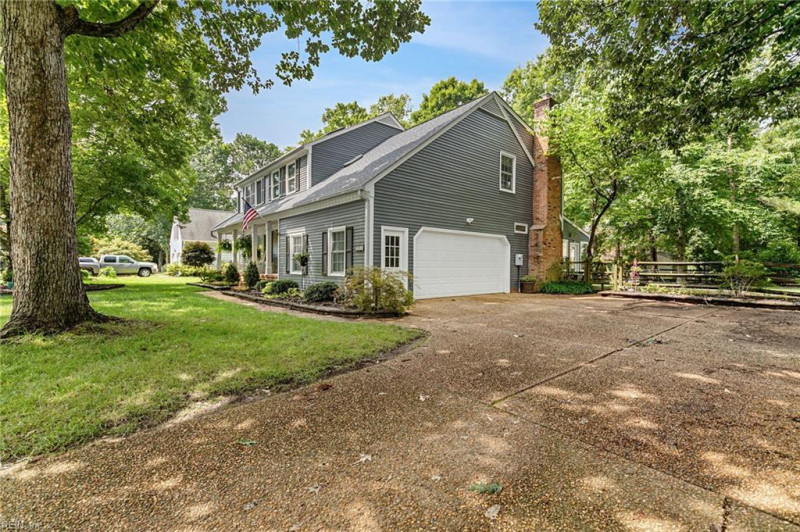 Photo 44 of 50 residential for sale in James City County virginia