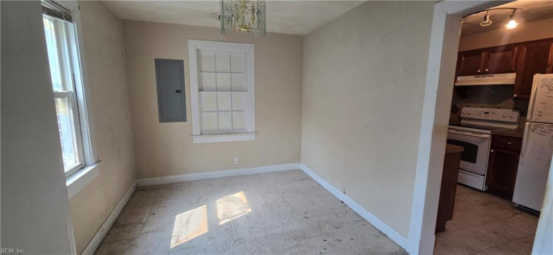 Photo 3 of 11 residential for sale in Suffolk virginia Photo 3 of 11 residential for sale in Suffolk virginia