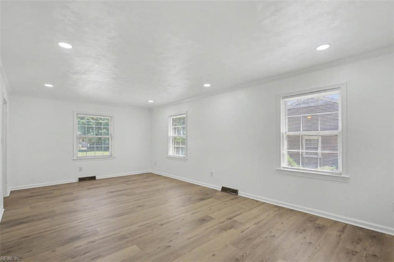 Photo 9 of 37 residential for sale in Hampton virginia Photo 9 of 37 residential for sale in Hampton virginia