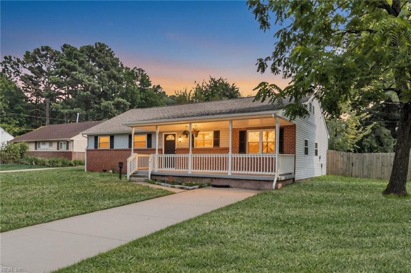 Photo 1 of 18 residential for sale in Chesapeake virginia