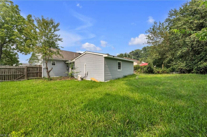 Photo 17 of 18 residential for sale in Chesapeake virginia Photo 17 of 18 residential for sale in Chesapeake virginia