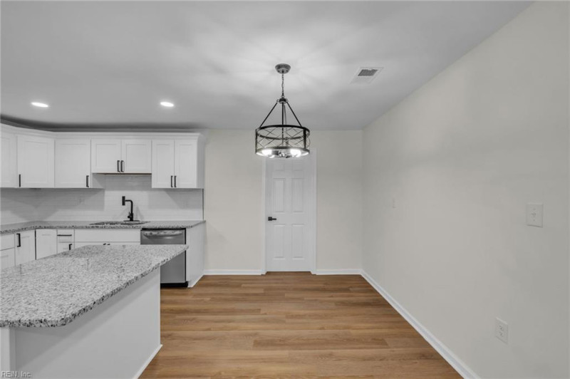 Photo 6 of 18 residential for sale in Chesapeake virginia Photo 6 of 18 residential for sale in Chesapeake virginia