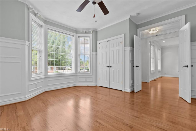 Photo 13 of 50 residential for sale in Norfolk virginia