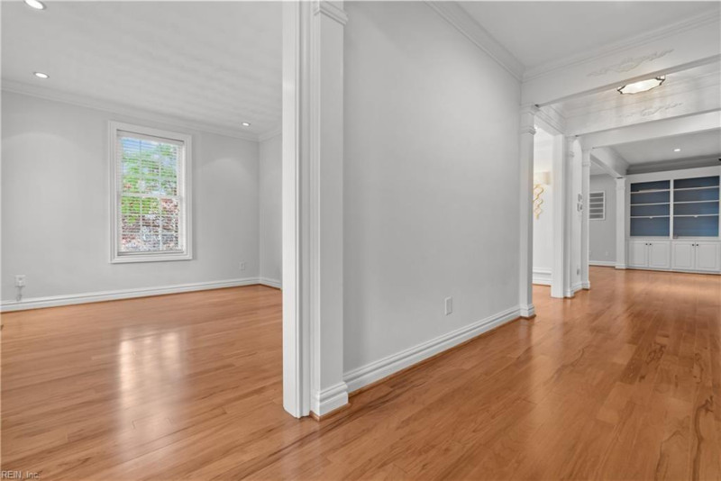 Photo 14 of 50 residential for sale in Norfolk virginia