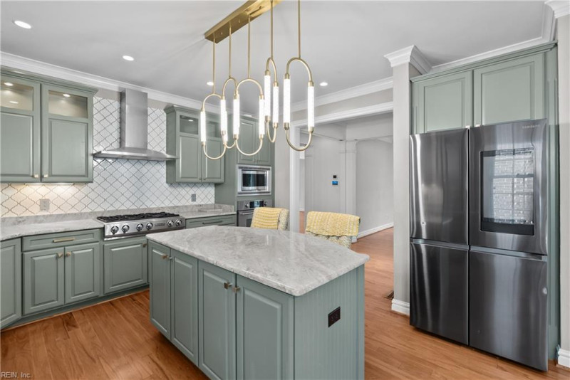 Photo 16 of 50 residential for sale in Norfolk virginia