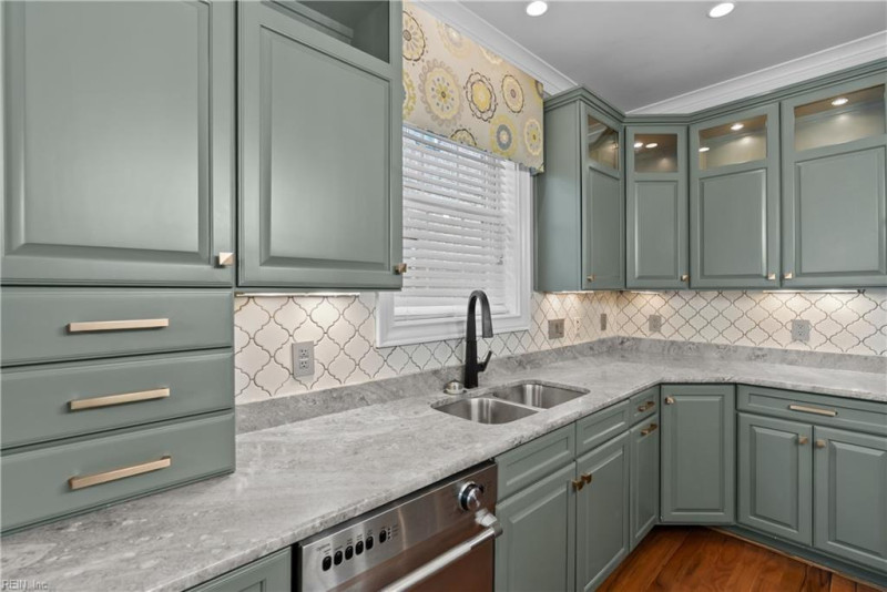 Photo 17 of 50 residential for sale in Norfolk virginia