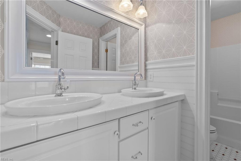 Photo 34 of 50 residential for sale in Norfolk virginia