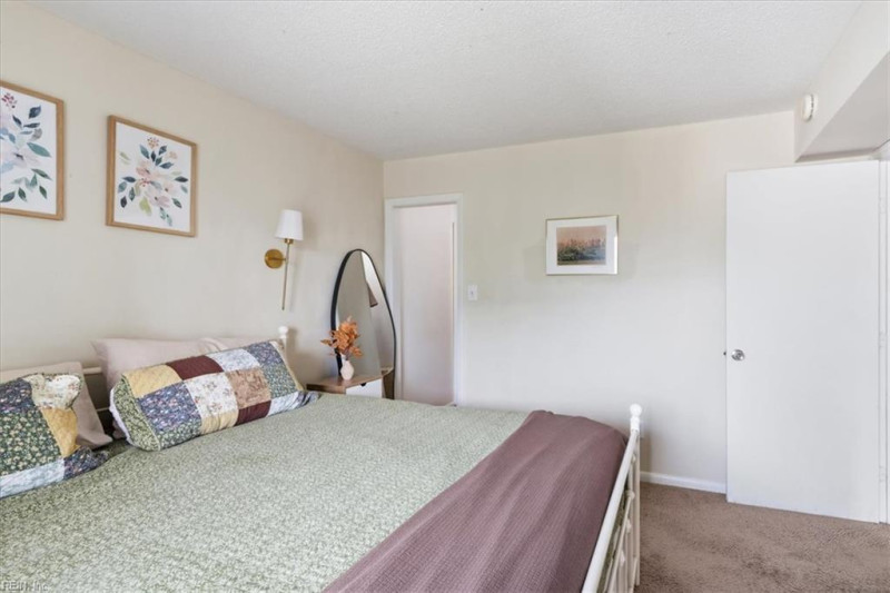 Photo 17 of 30 residential for sale in Virginia Beach virginia