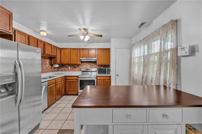 Photo 8 of 31 residential for sale in Virginia Beach virginia Photo 8 of 31 residential for sale in Virginia Beach virginia