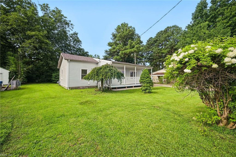 Photo 2 of 48 residential for sale in Portsmouth virginia