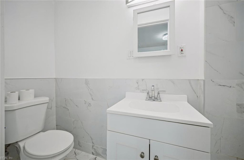 Photo 24 of 48 residential for sale in Portsmouth virginia