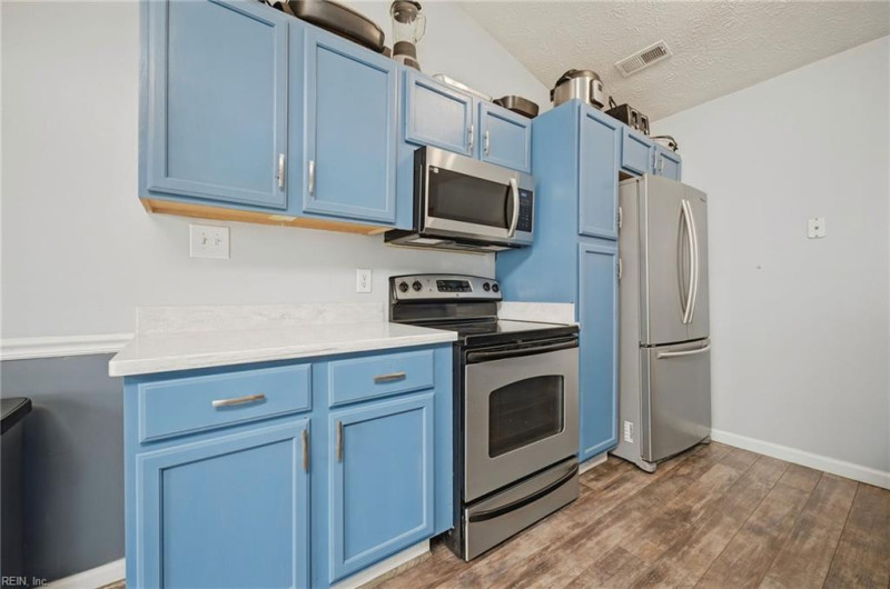Photo 11 of 29 residential for sale in Newport News virginia