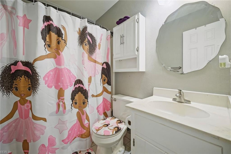 Photo 20 of 29 residential for sale in Newport News virginia