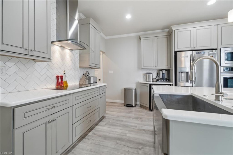 Photo 18 of 45 residential for sale in Chesapeake virginia