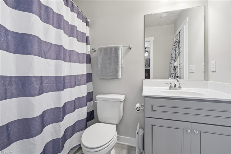 Photo 33 of 45 residential for sale in Chesapeake virginia