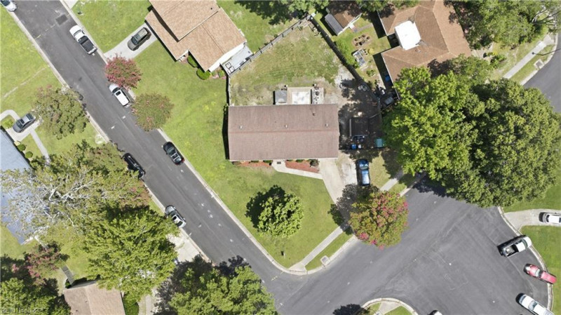 Photo 15 of 34 residential for sale in Virginia Beach virginia