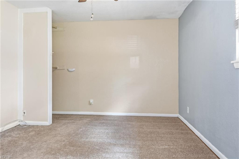 Photo 18 of 34 residential for sale in Virginia Beach virginia