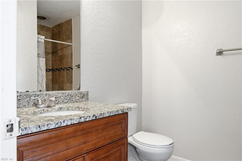 Photo 20 of 34 residential for sale in Virginia Beach virginia