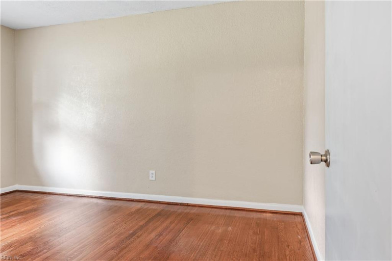 Photo 23 of 34 residential for sale in Virginia Beach virginia
