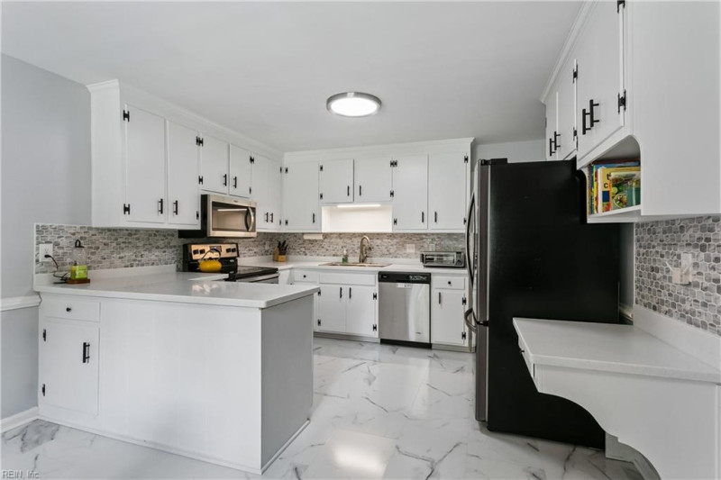 Photo 16 of 50 residential for sale in Newport News virginia