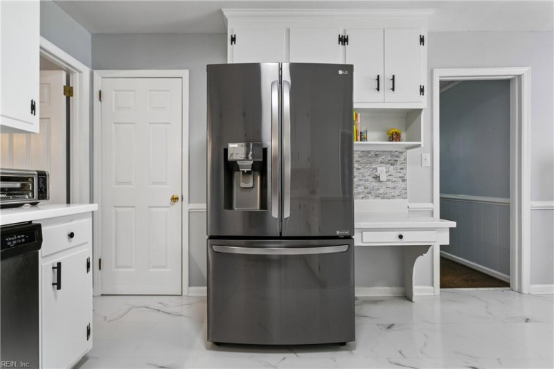 Photo 18 of 50 residential for sale in Newport News virginia