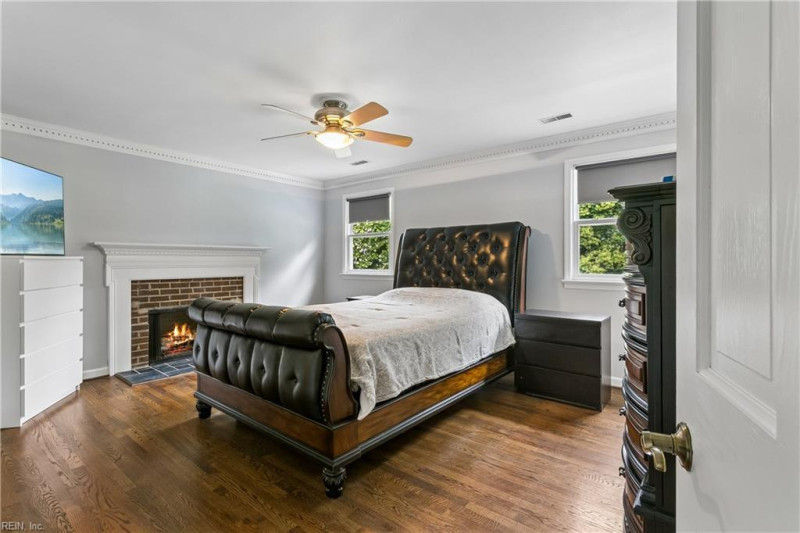 Photo 33 of 50 residential for sale in Newport News virginia