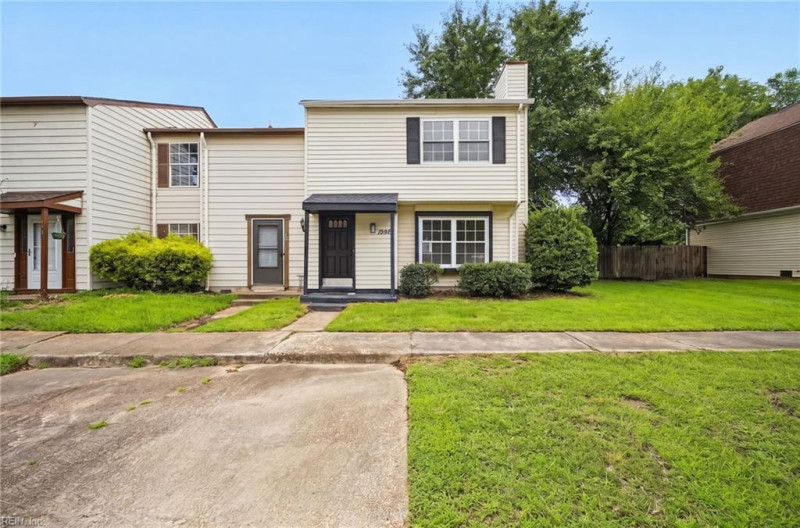 Photo 4 of 44 residential for sale in Chesapeake virginia Photo 4 of 44 residential for sale in Chesapeake virginia