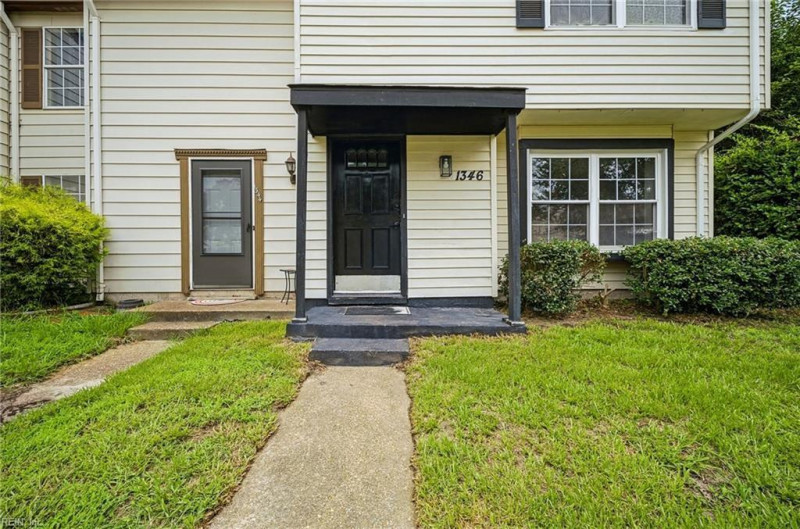 Photo 6 of 44 residential for sale in Chesapeake virginia Photo 6 of 44 residential for sale in Chesapeake virginia