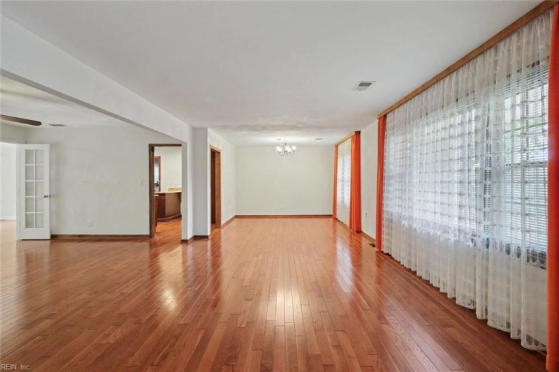 Photo 41 of 74 residential for sale in Norfolk virginia Photo 41 of 74 residential for sale in Norfolk virginia