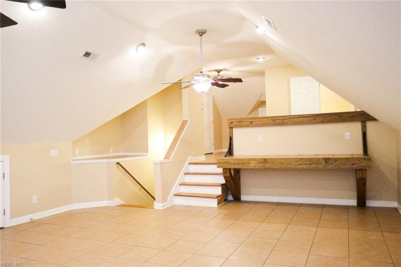 Photo 20 of 33 residential for sale in Gloucester County virginia