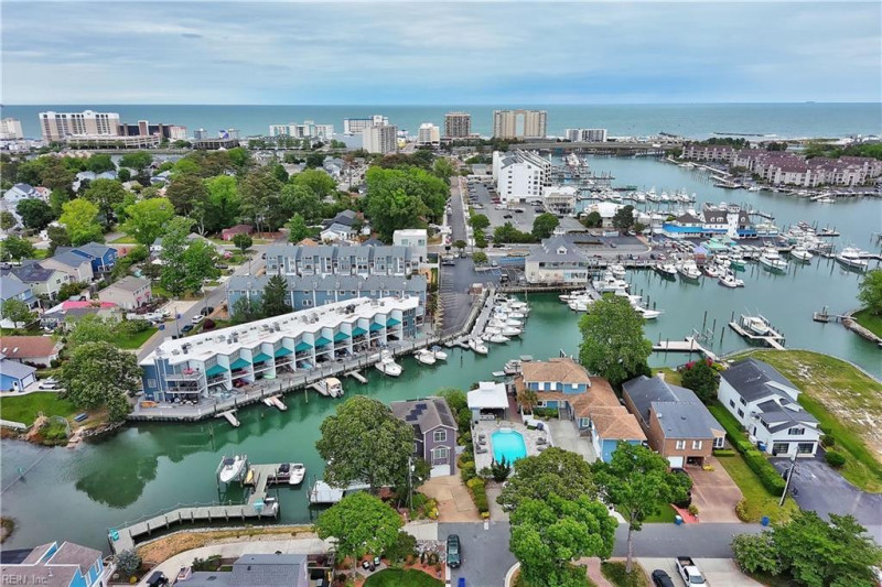 Photo 3 of 28 residential for sale in Virginia Beach virginia