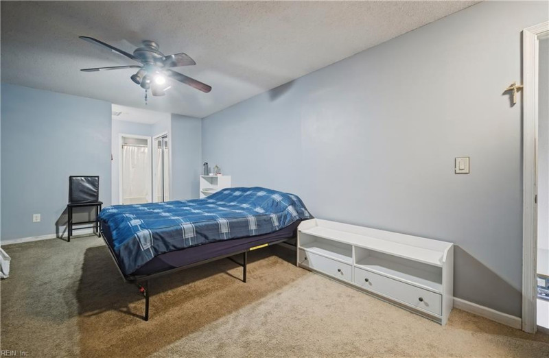 Photo 15 of 37 residential for sale in Virginia Beach virginia