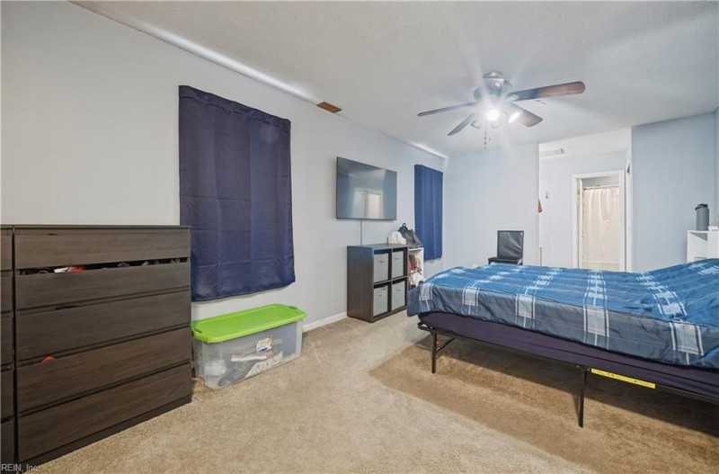 Photo 17 of 37 residential for sale in Virginia Beach virginia