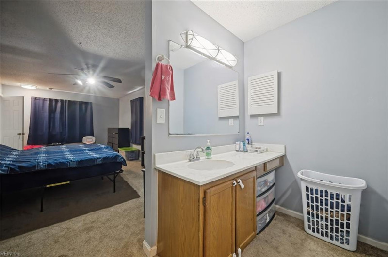 Photo 18 of 37 residential for sale in Virginia Beach virginia