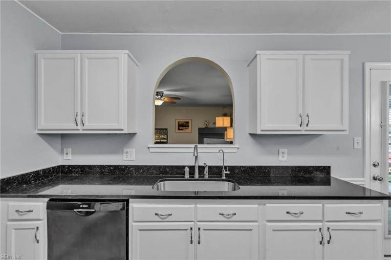 Photo 14 of 45 residential for sale in Norfolk virginia