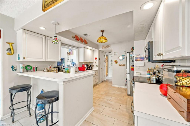 Photo 10 of 42 residential for sale in Virginia Beach virginia