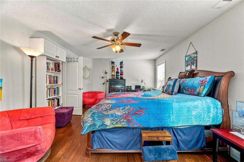 Photo 21 of 42 residential for sale in Virginia Beach virginia